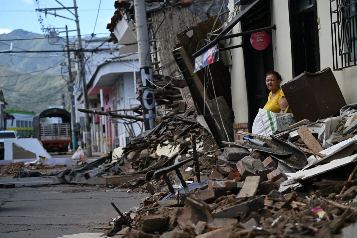 Colombia evalúa una emergencia económica tras el terremoto que dejó 265 muertos
