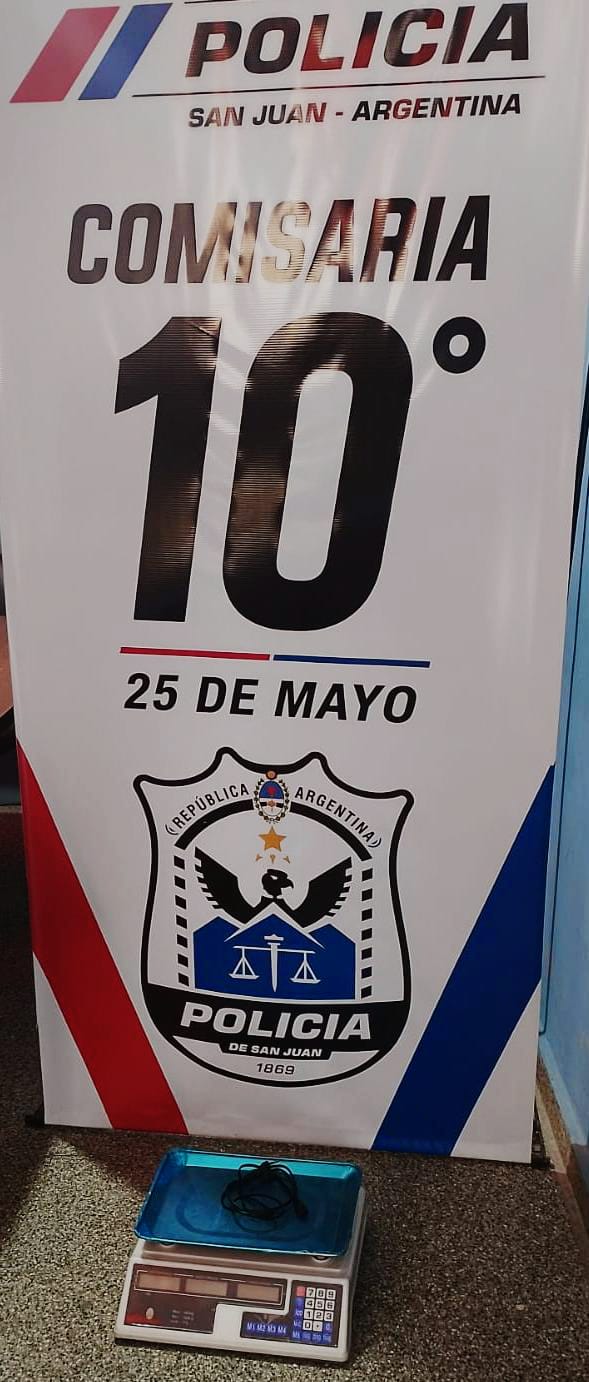 Comisaría Décima secuestró una balanza de procedencia no acreditada en barrio Algarrobo Verde; el fiscal Bruno Santiago dispuso el inicio de actuaciones preliminares
