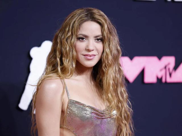 Shakira prometió reconstruir una universidad y sumar diez escuelas tras el terremoto en Colombia