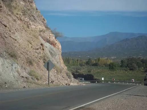 Todas las rutas nacionales de San Juan están transitables, aunque persisten riesgos por frío y niebla
