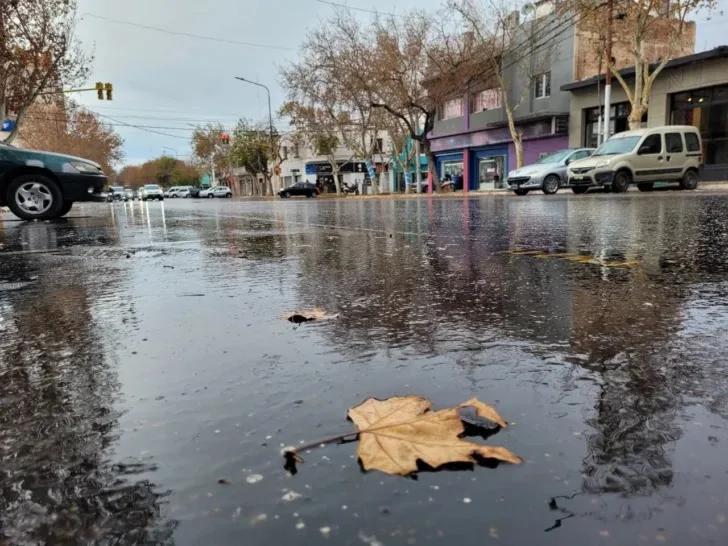 Feriado pasado por agua: este lunes llega con lluvia, frío y ráfagas en San Juan