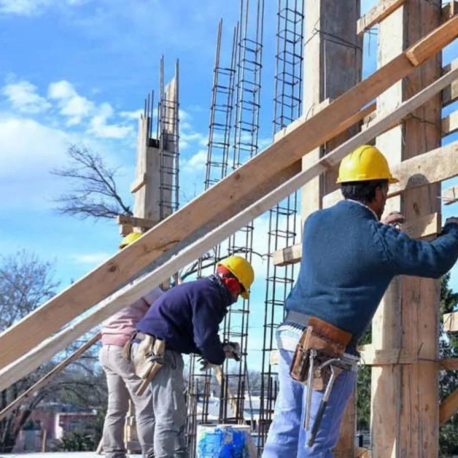 La construcción se encareció 2,1% en julio y la presión sigue viniendo de la mano de obra