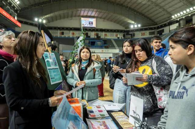 San Juan inicia la Semana de la Educación Superior con una feria para ordenar la oferta académica