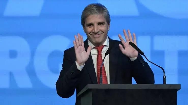 Caputo largó un plan de $2 billones para mover los créditos hipotecarios