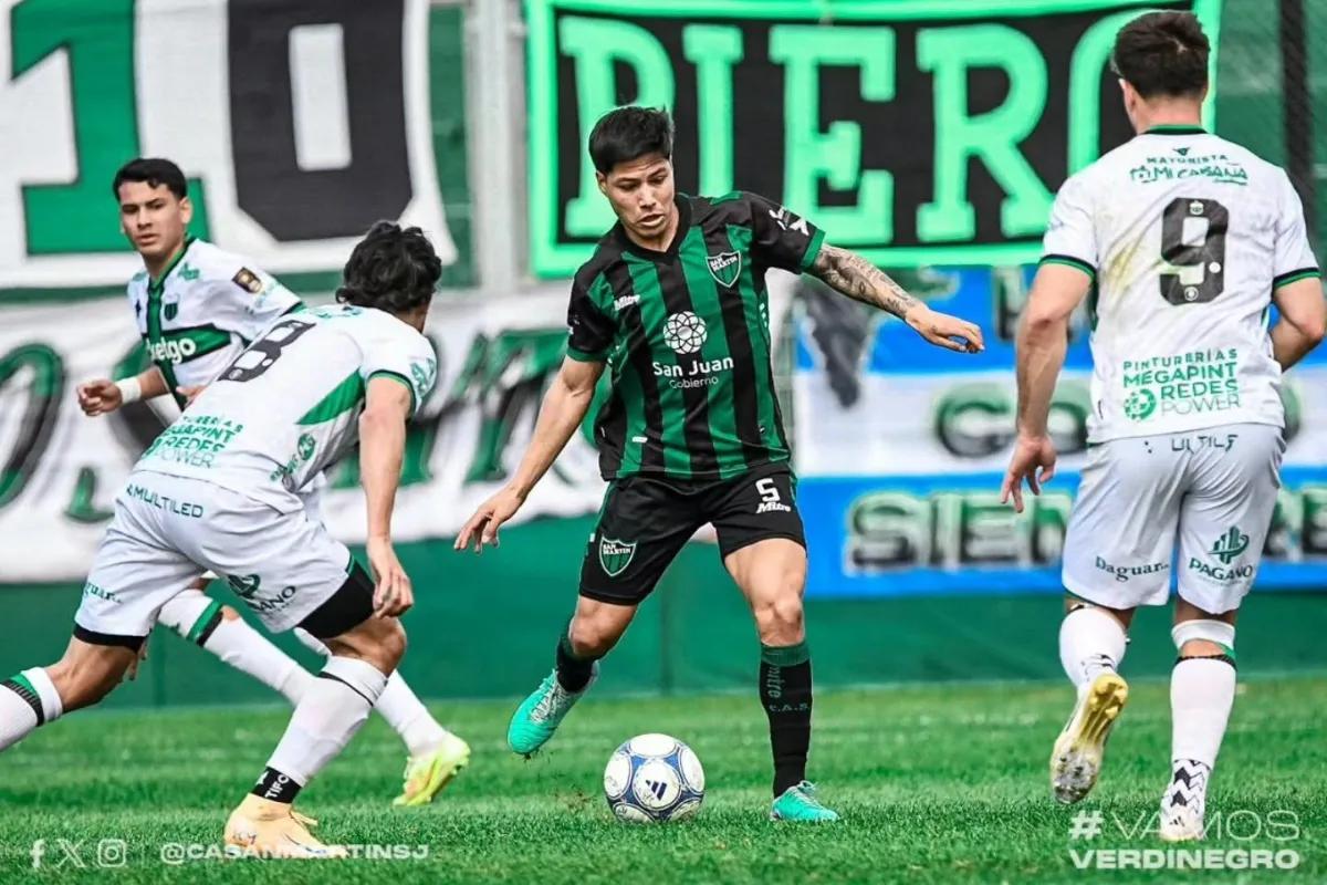 San Martín aguantó el Zonda, venció a Nueva Chicago y quedó a un paso de los playoffs