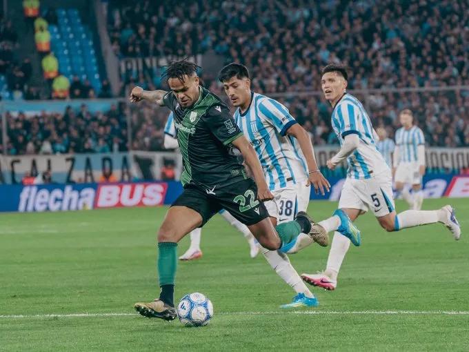Banfield dio el golpe en Avellaneda y dejó a Racing otra vez mirando de abajo