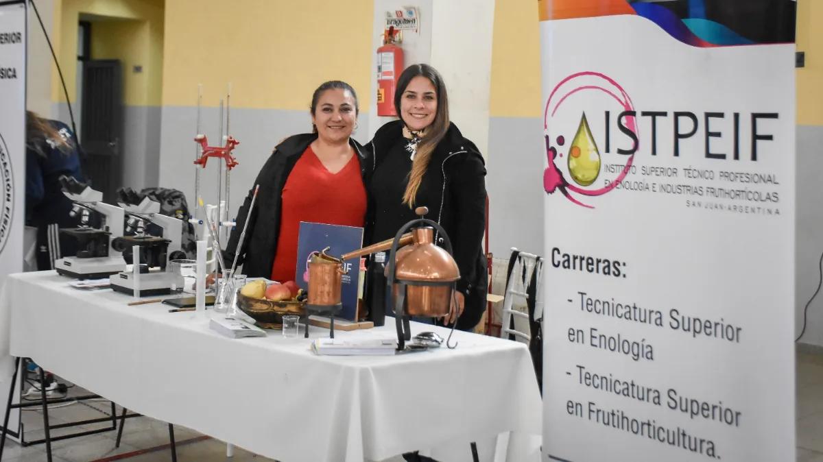 San Juan arranca una feria para mirar de cerca qué se puede estudiar después de la secundaria