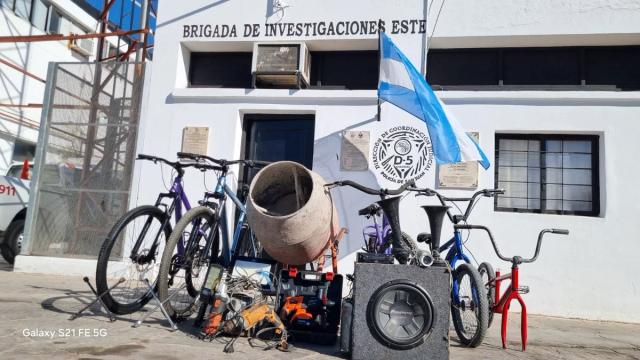 Allanamientos en Barrio Marayes: un detenido, un arrestado y secuestro de droga y otros elementos