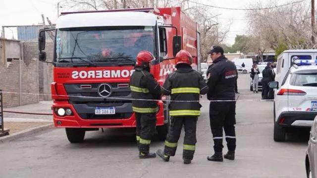 Una mujer sufrió quemaduras tras un incendio en un departamento del barrio Mercedario