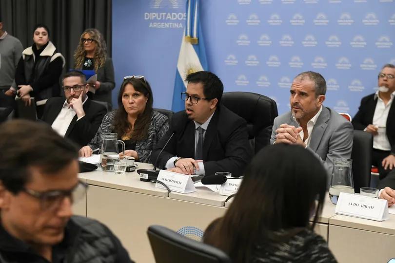 El oficialismo logró dictamen para reformar el Banco Central y apunta a aprobarlo el 26 de agosto