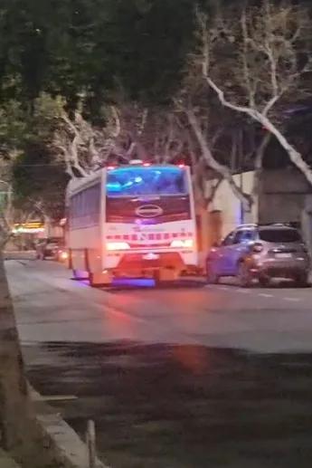 Un colectivo de la RedTulum atropelló a un adolescente en una esquina céntrica