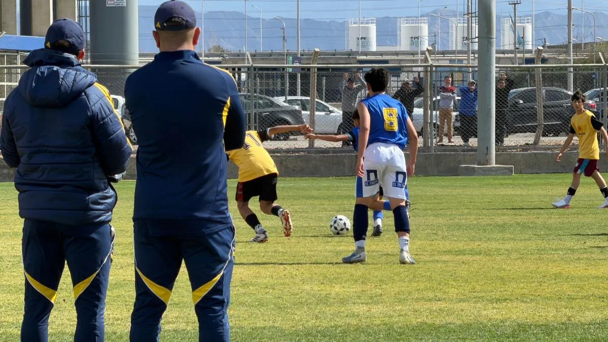 Boca tomó lista en San Juan y hasta 1.800 pibes fueron a mostrarse