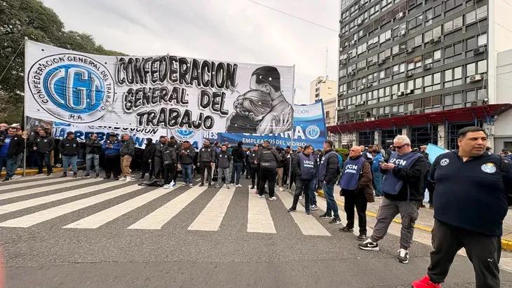 La CGT reclamó una reunión presencial para discutir el salario mínimo
