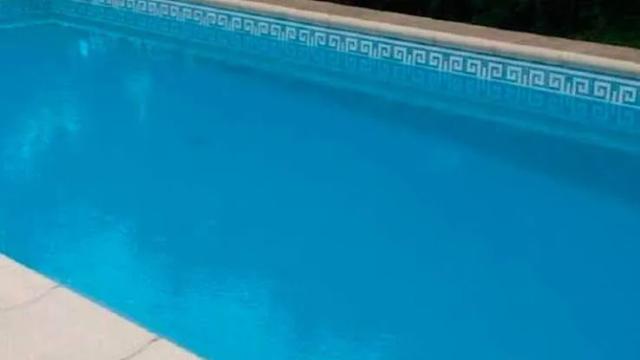 Una nena murió tras caer a una pileta en el fondo de su casa