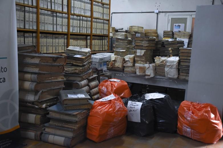 Tres toneladas de papel de un Archivo pasaron a disposición de Ambiente