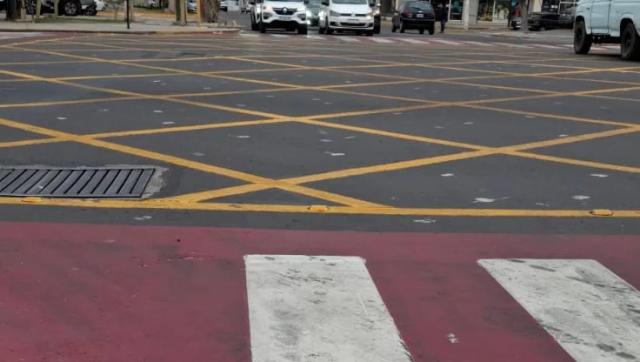 Vialidad puso a prueba una nueva señalización en Libertador y podría extenderla a otras avenidas