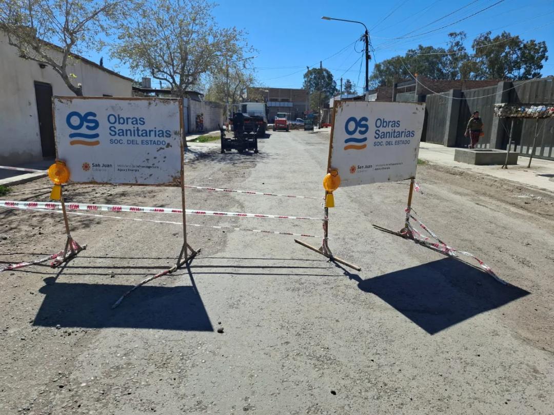 Rawson: hicieron un bypass cloacal provisorio en barrio Güemes