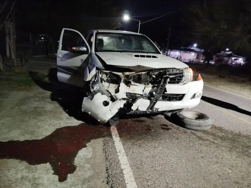 Choque de frente en Angaco: dos camionetas terminaron destrozadas
