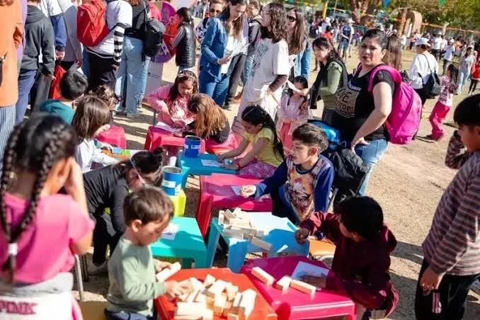 PlazAventura vuelve a Capital con juegos, premios y chocolate para celebrar el Día del Niño
