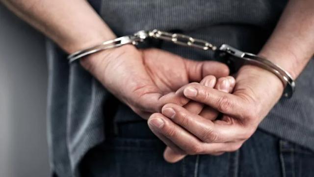 25 de Mayo: detuvieron a un hombre acusado de agredir y amenazar a su pareja