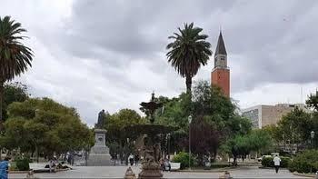 Lunes con arranque helado y ráfagas que pueden levantar polvo en San Juan