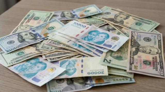 La Bancaria fijó un bono mínimo de $2.196.354,74 para noviembre