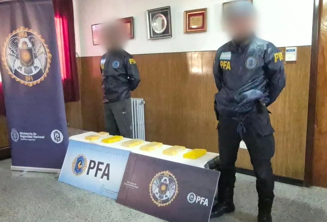 Cayeron en Pocito con más de 6 kilos de cocaína y cuatro detenidos quedaron a disposición de la Justicia