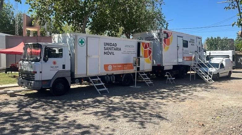 Salud se planta en Pocito y lleva consultas, estudios y vacunas a La Rinconada