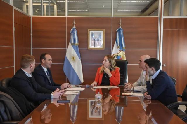 Gobierno y Colegio Notarial avanzan en cambios para acelerar la regularización dominial