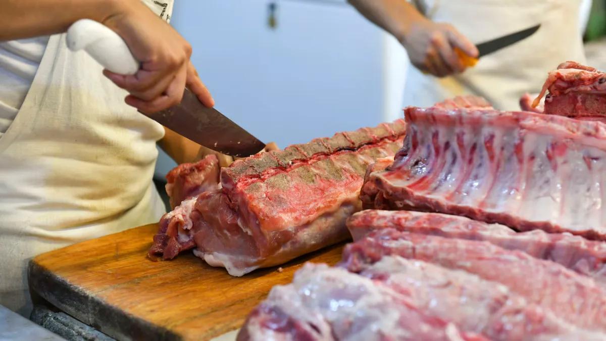 La carne vacuna se aleja de la mesa y el bolsillo lo siente