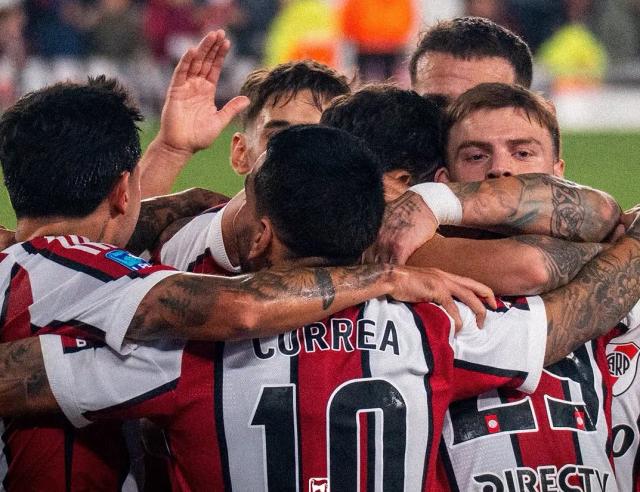 River cortó su serie de seis caídas con un 2-0 ante Argentinos