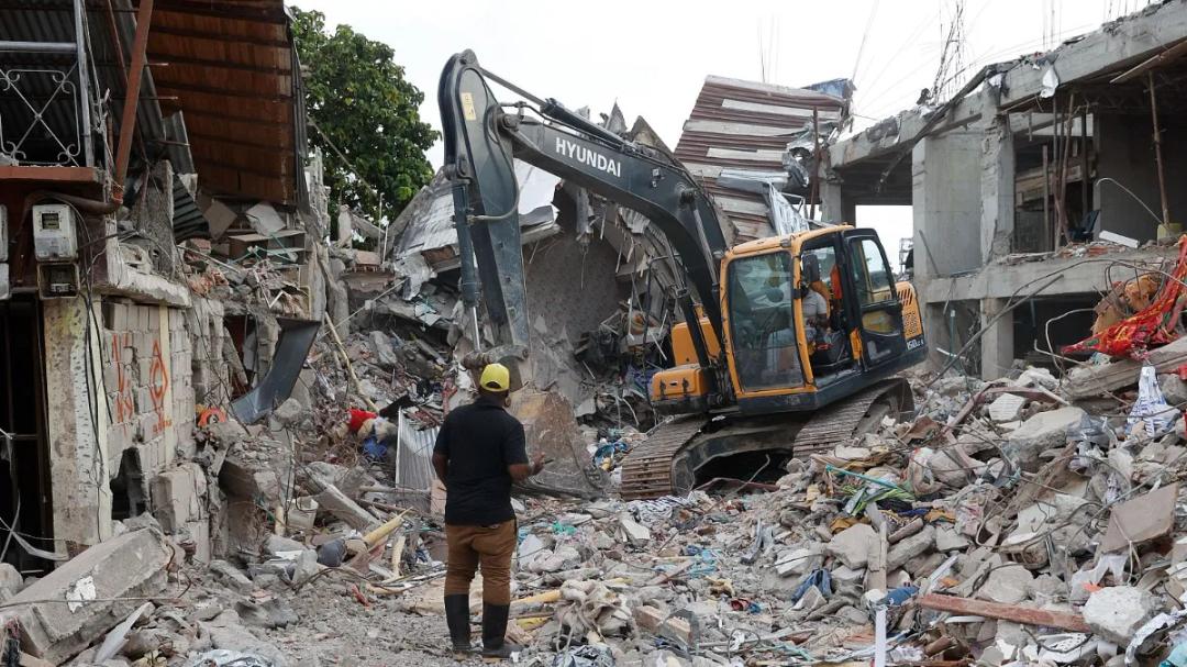 El sismo dejó 281 muertos y limita las chances de encontrar sobrevivientes