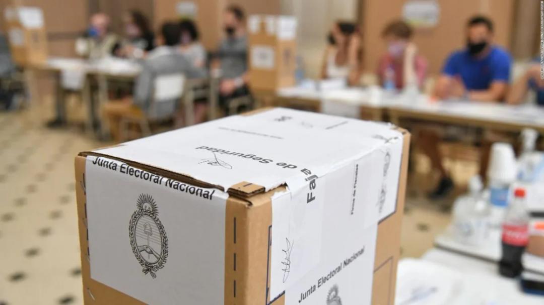 Reelecciones, sucesiones e internas que empiezan a mover el tablero en diez departamentos