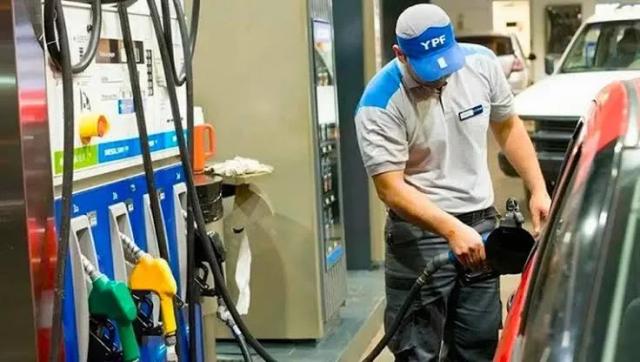 El consumo de combustibles cayó 6,4% interanual en julio
