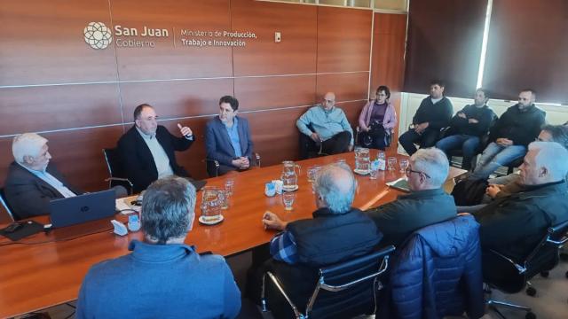 Reunión clave para definir acciones que marcarán la refundación del sector de uva de mesa sanjuanina