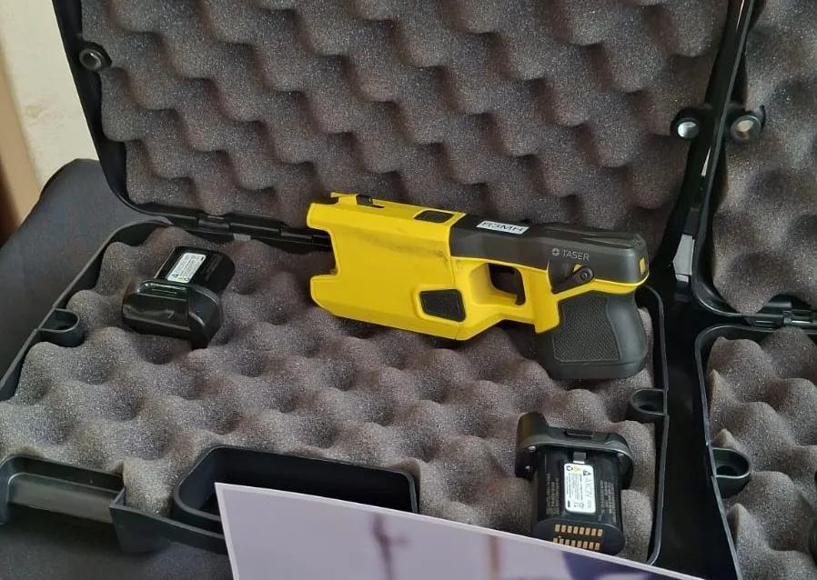 Más Taser en San Juan: cómo actúan sobre el cuerpo y qué busca la Policía con su nueva generación