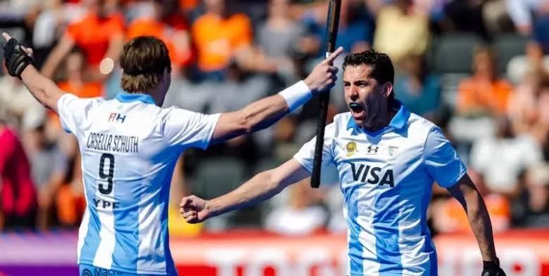 Argentina volvió a semifinales con Las Leonas y Los Leones