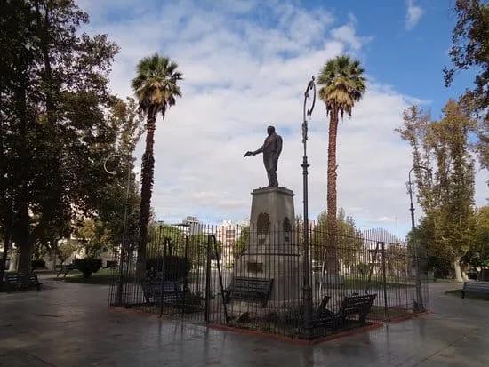 Comenzarán tareas de mantenimiento en Plaza Laprida