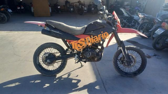 Secuestraron una moto abandonada y detectaron que era buscada por robo