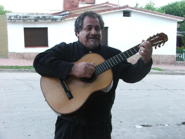 Rubén Dojorti homenajeó al “Chango Huaqueño” con un emotivo recitado