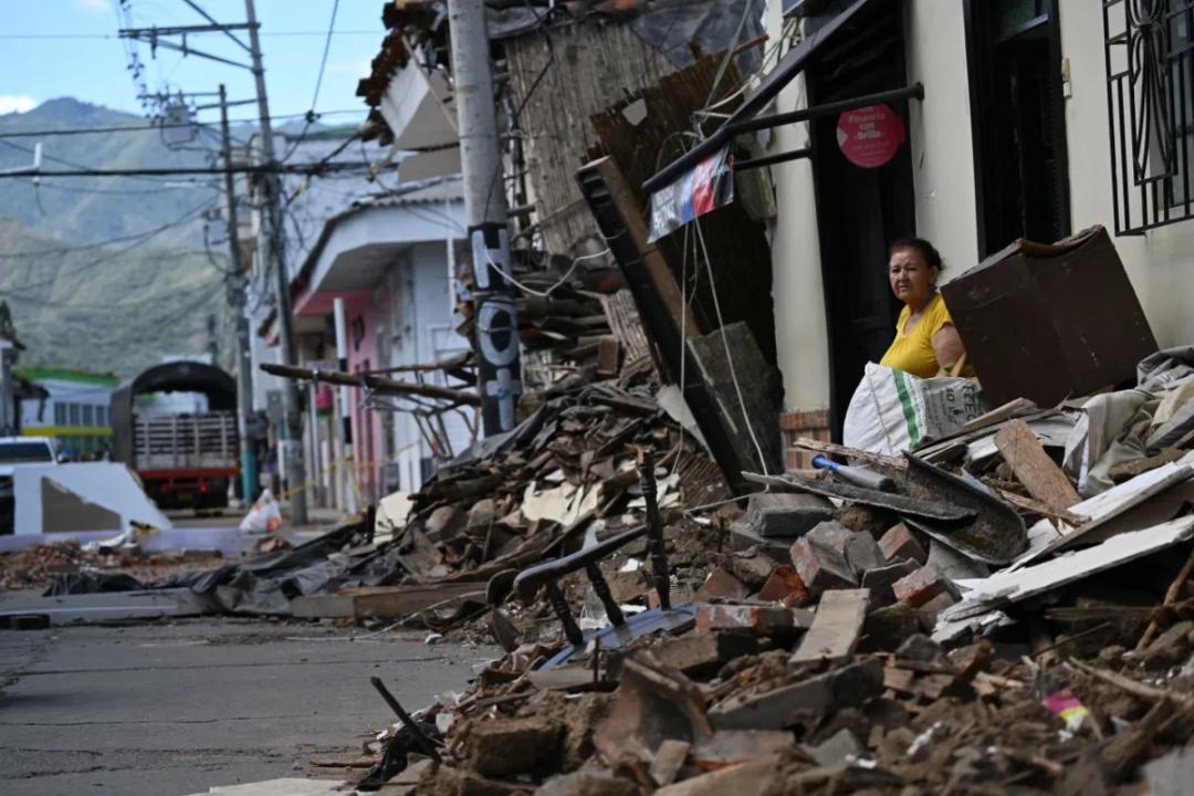 Colombia evalúa una emergencia económica tras el terremoto que dejó 265 muertos