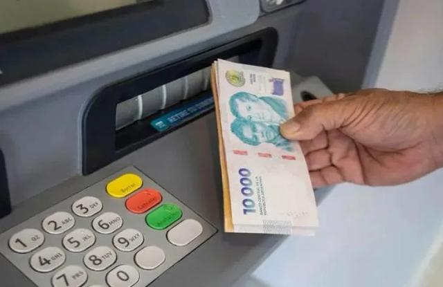Los empleados públicos tendrán acreditados sus haberes el 29 de agosto