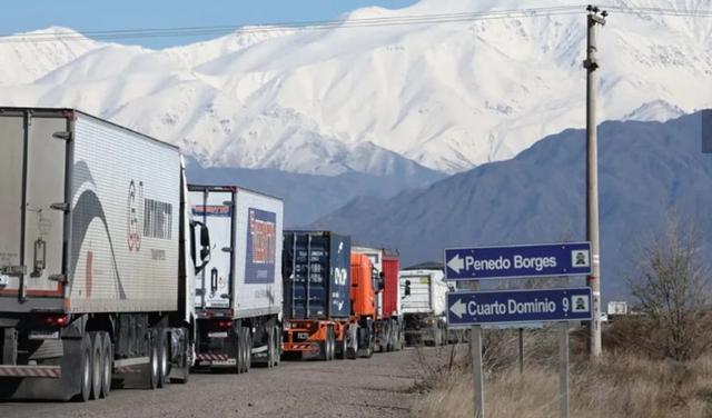 Paso Cristo Redentor: 1.420 camiones cruzaron a Chile en la primera jornada de reapertura