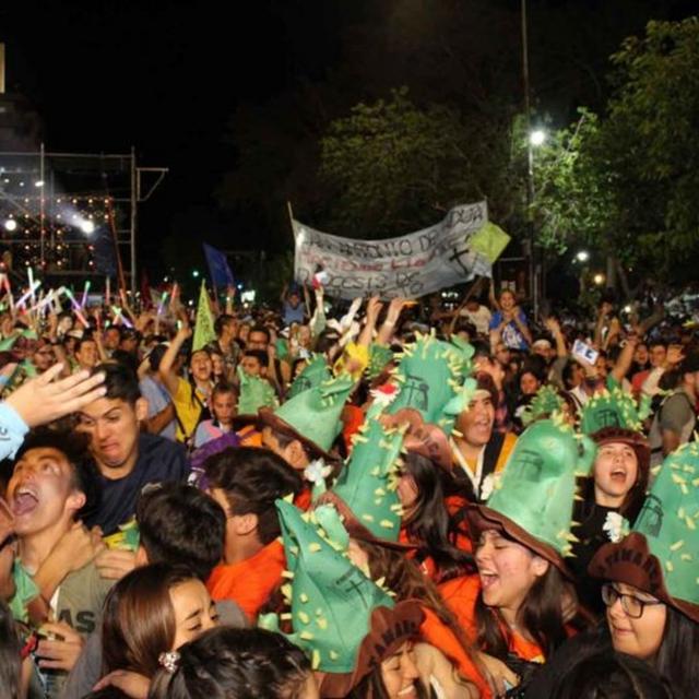 Acción Católica movilizará 500 fieles a Córdoba y agencias venden el 50% de los cupos para recibir al Papa