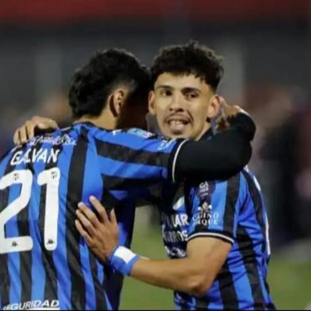 Atlético Tucumán venció a Independiente 4-0 y avanza a cuartos de Copa Argentina