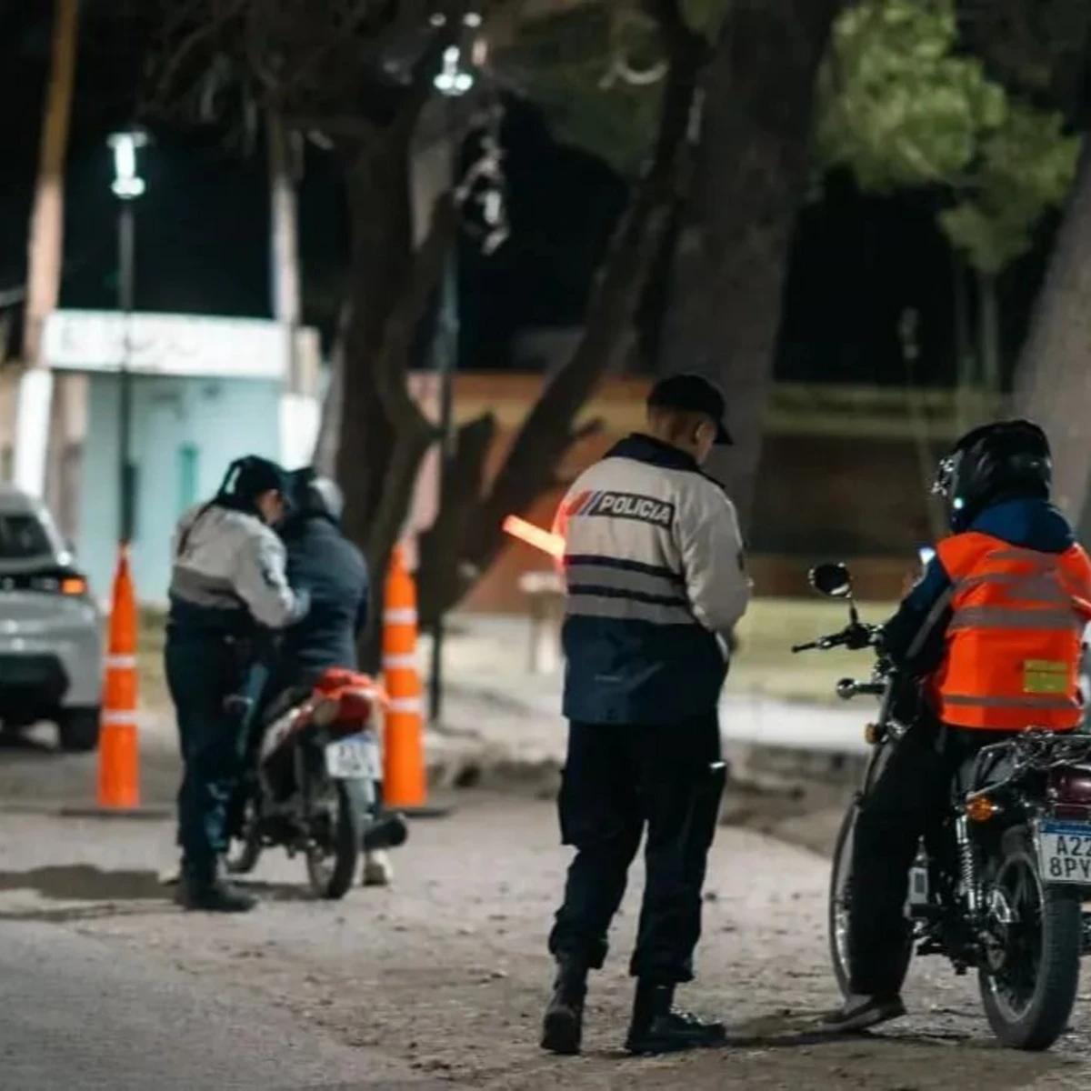 Quiso zafar del control con plata y terminó demorado en la Circunvalación