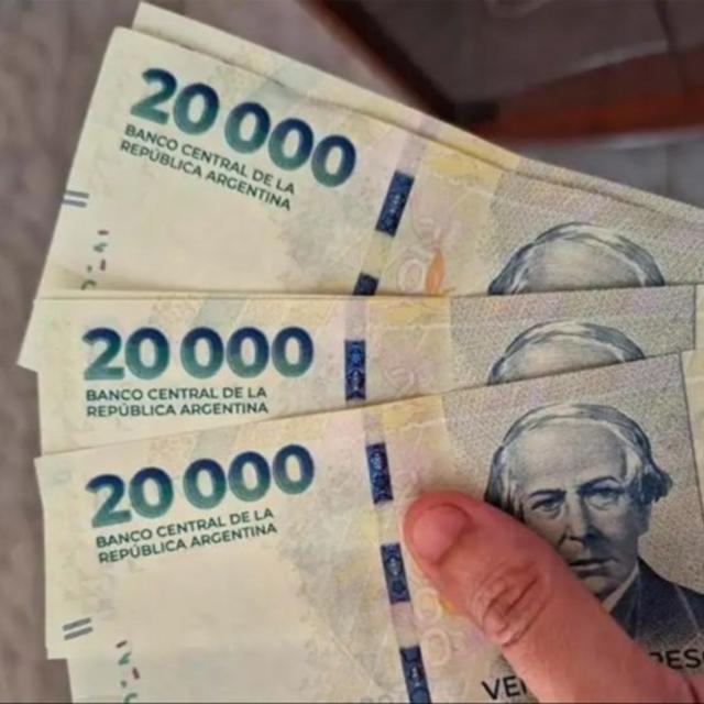 El Gobierno convocó al Consejo del Salario para actualizar el SMVM