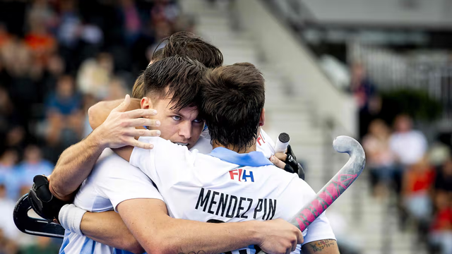 Argentina venció 7-1 a Nueva Zelanda y aseguró su lugar en la segunda fase del Mundial de hockey