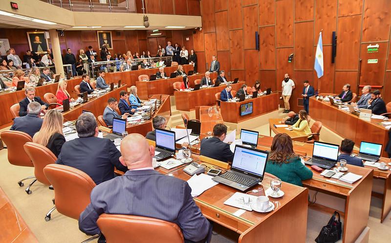 La Cámara de Diputados sanjuanina lamentó la muerte de siete servidores públicos
