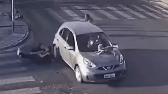 Un bebé quedó sobre el capot tras un atropello a una familia en Campina Grande